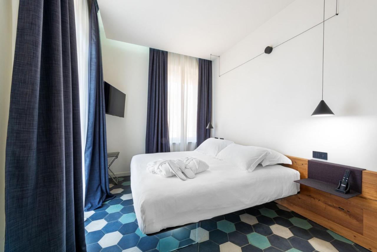 King Room with Balcony