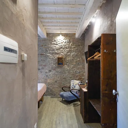 Inside The Wall-2